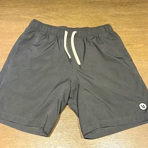 Mens Vuori Shorts Size Medium